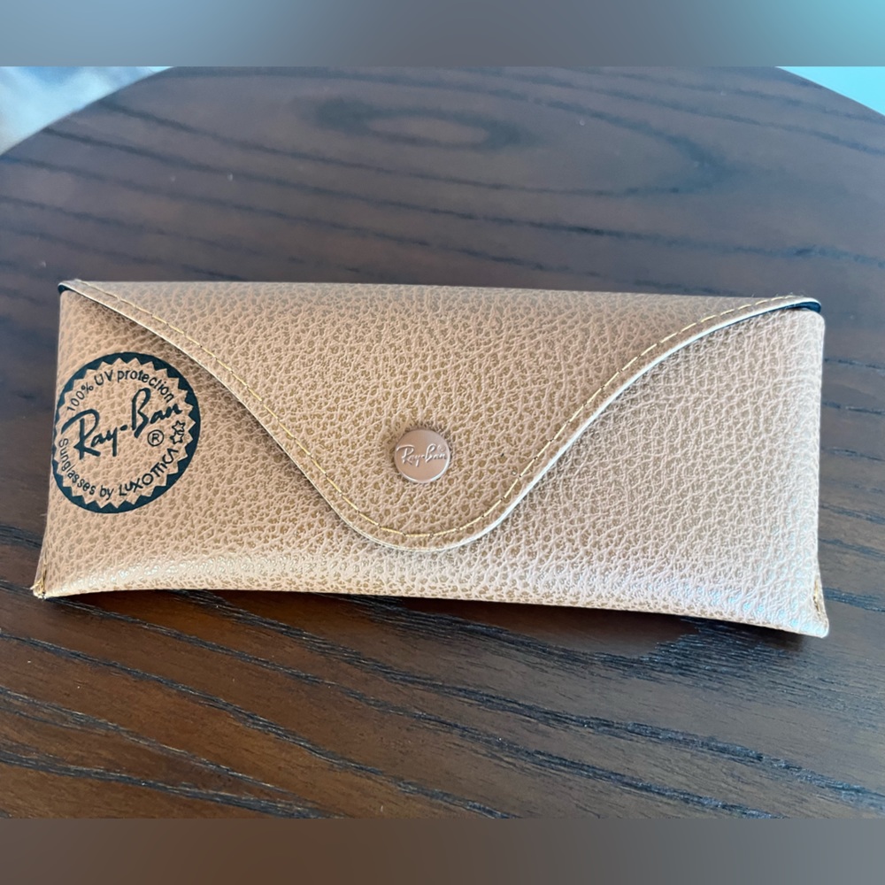Tan Ray-band case